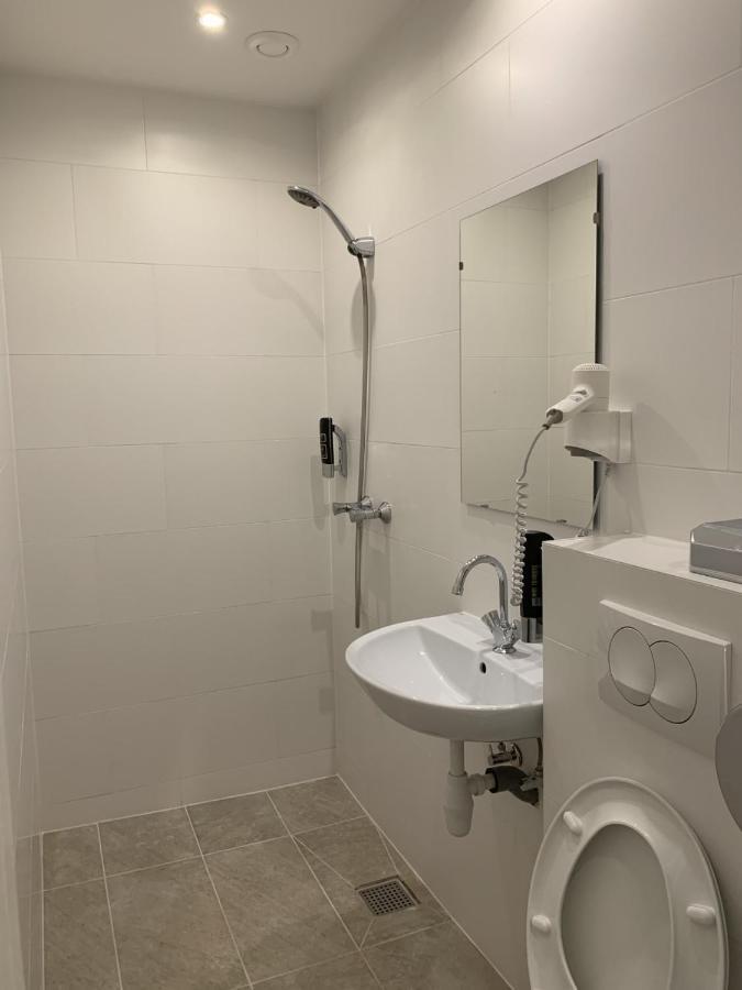 Cama em Dormitório Misto com 6 Camas