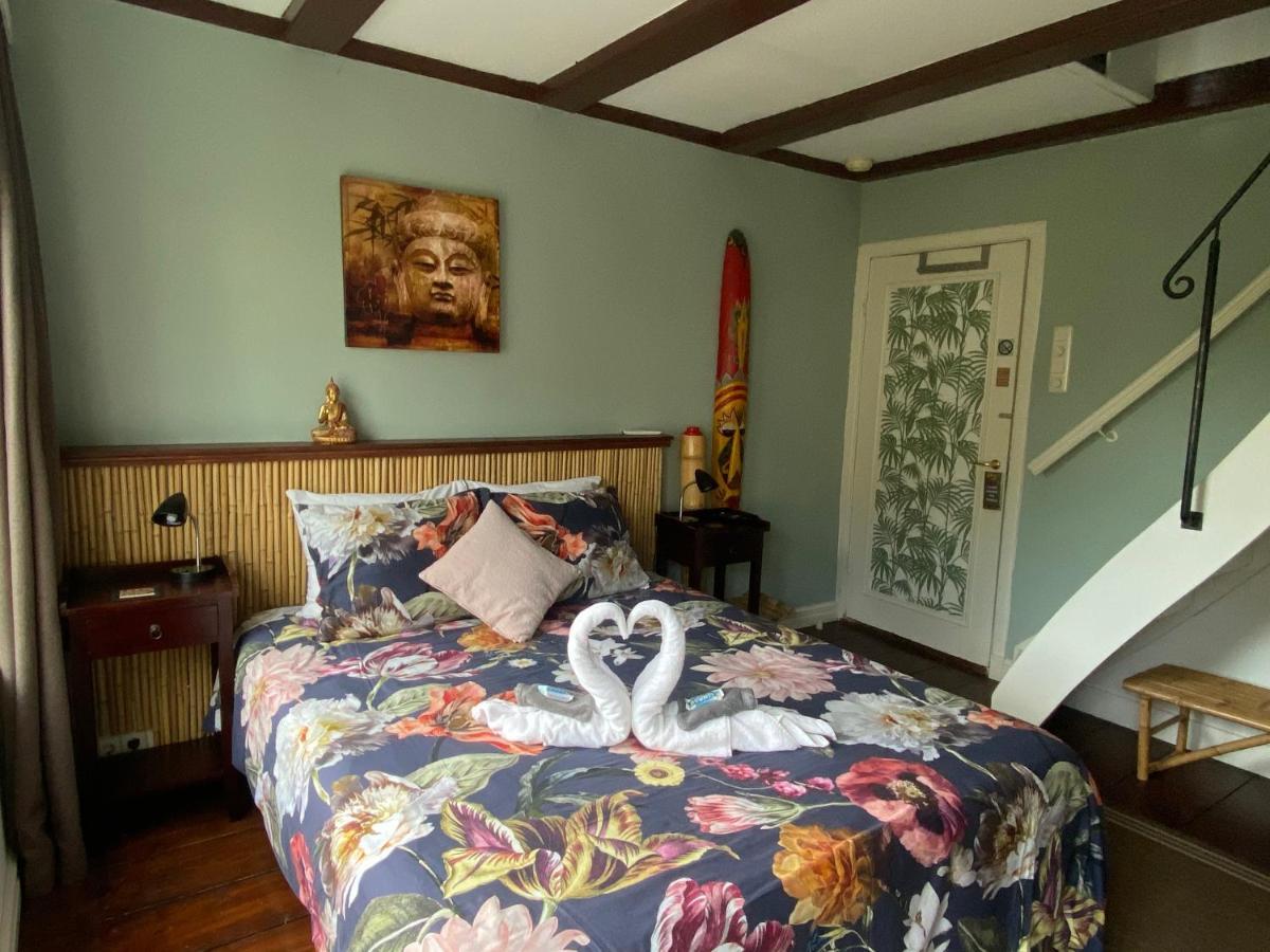 Quarto Superior Deluxe com Cama de Casal ou 2 de Solteiro
