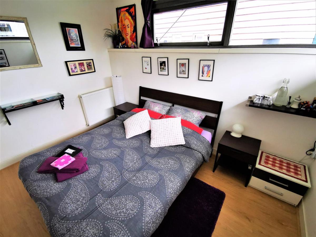 Chambre Familiale avec Salle de Bains