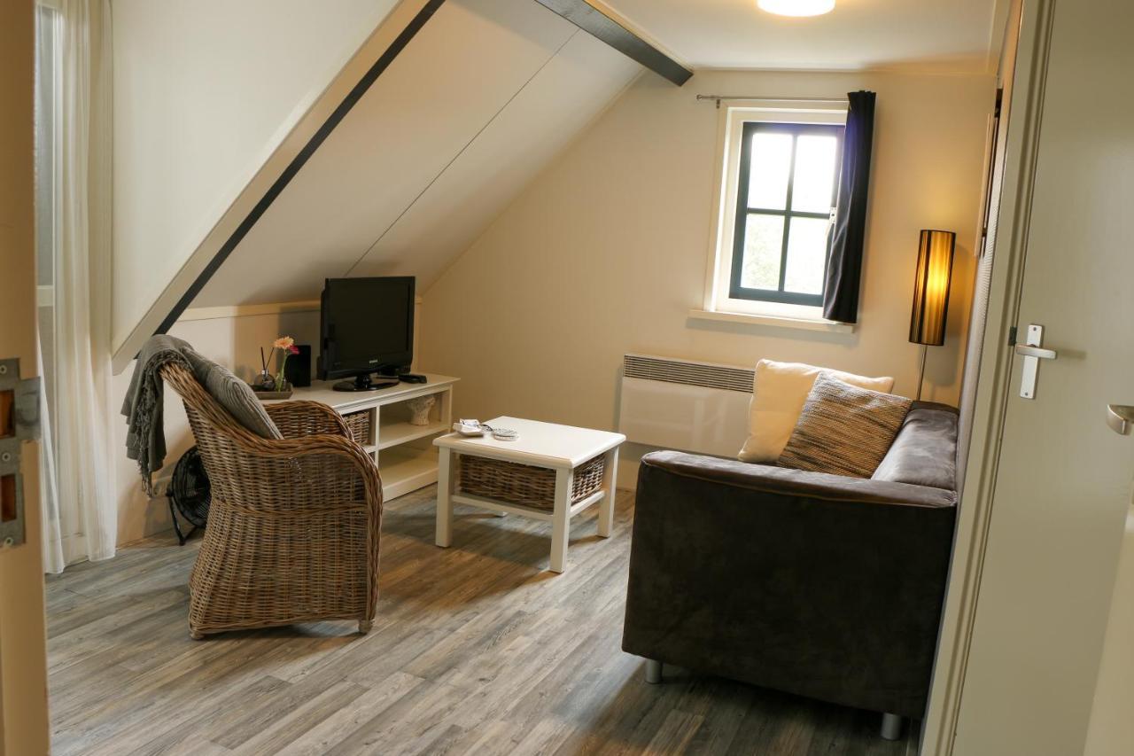 Deluxe Room,1128043602:JPEG