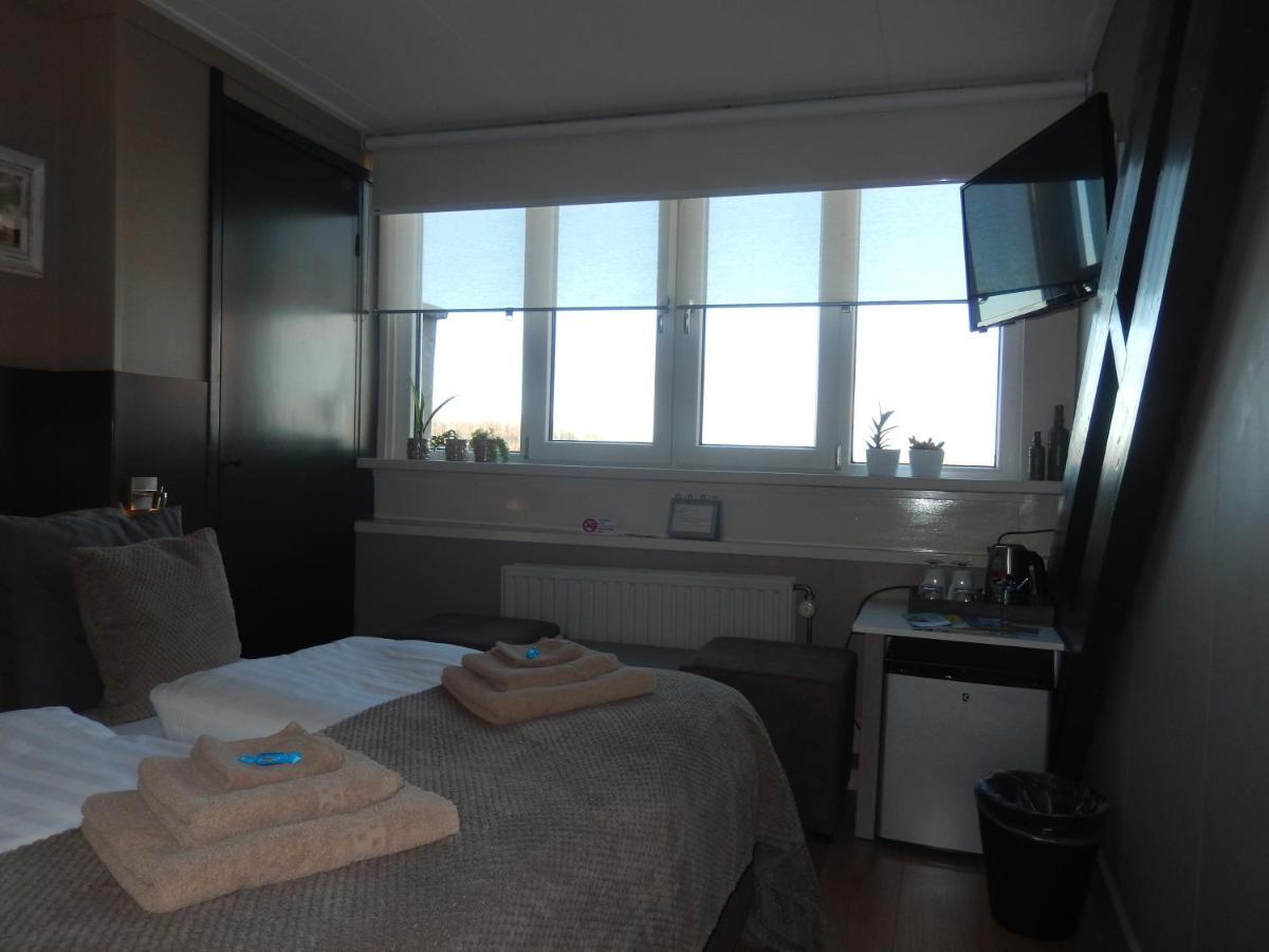 Small Twin Room,1152686568:JPEG