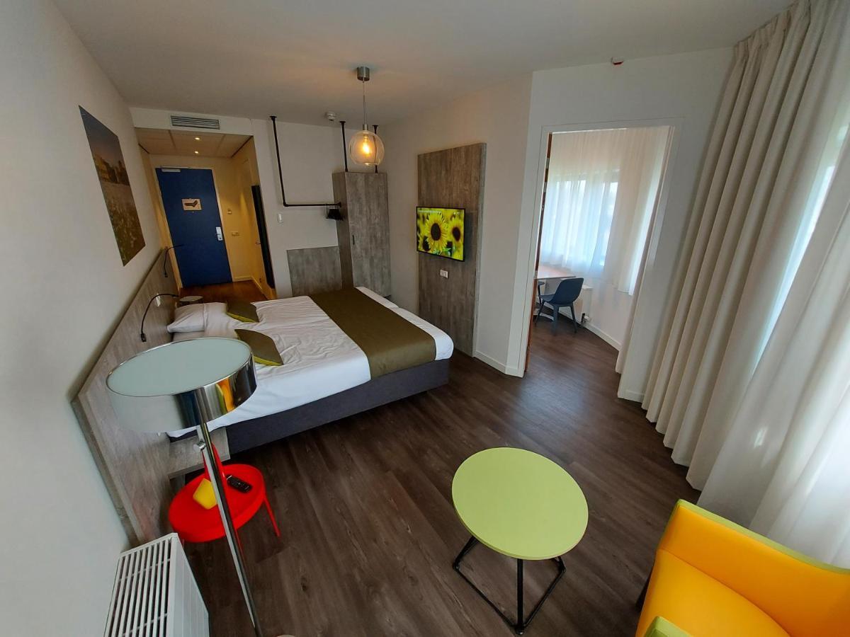 Studio Flat