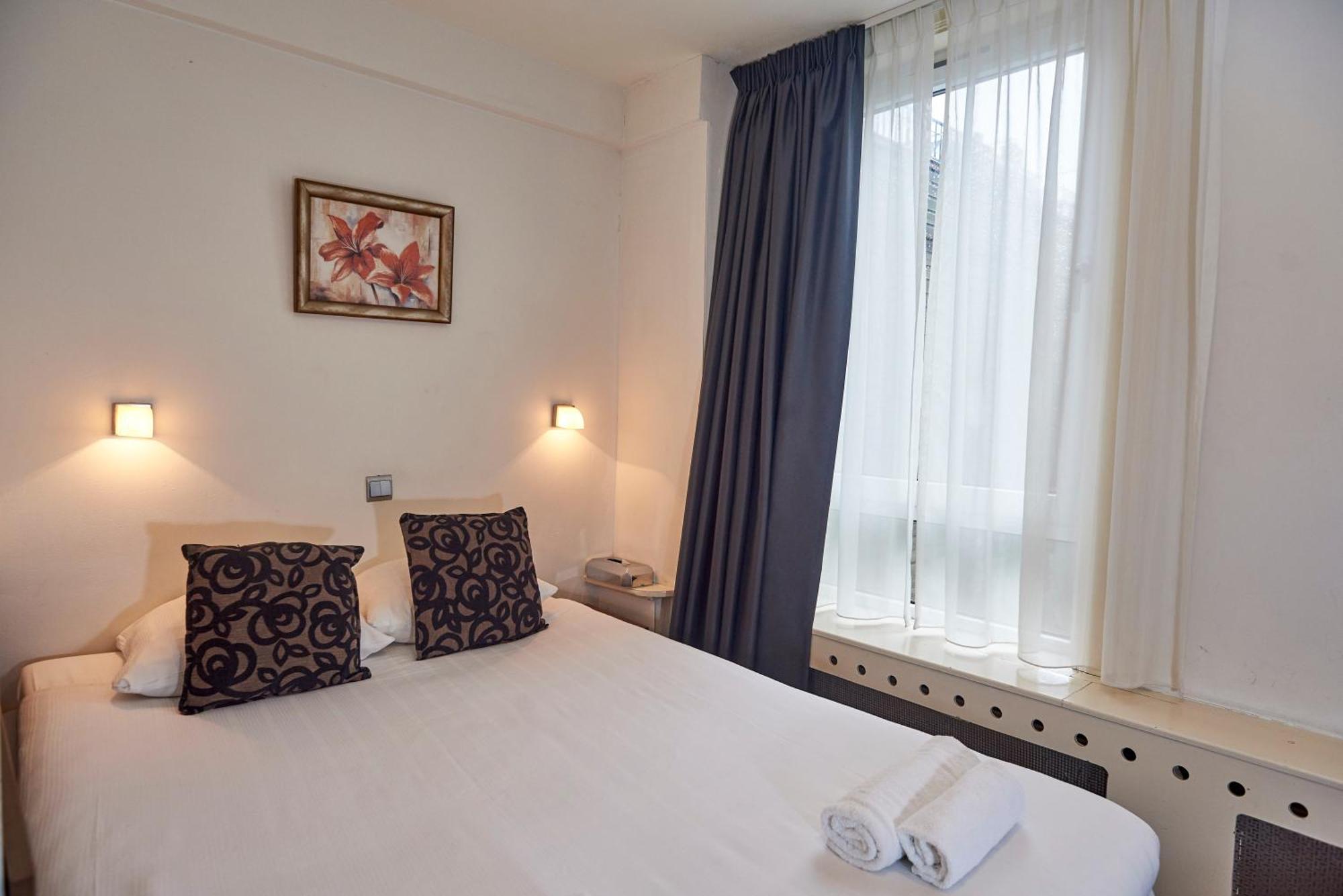 Double Room,63146809:JPEG