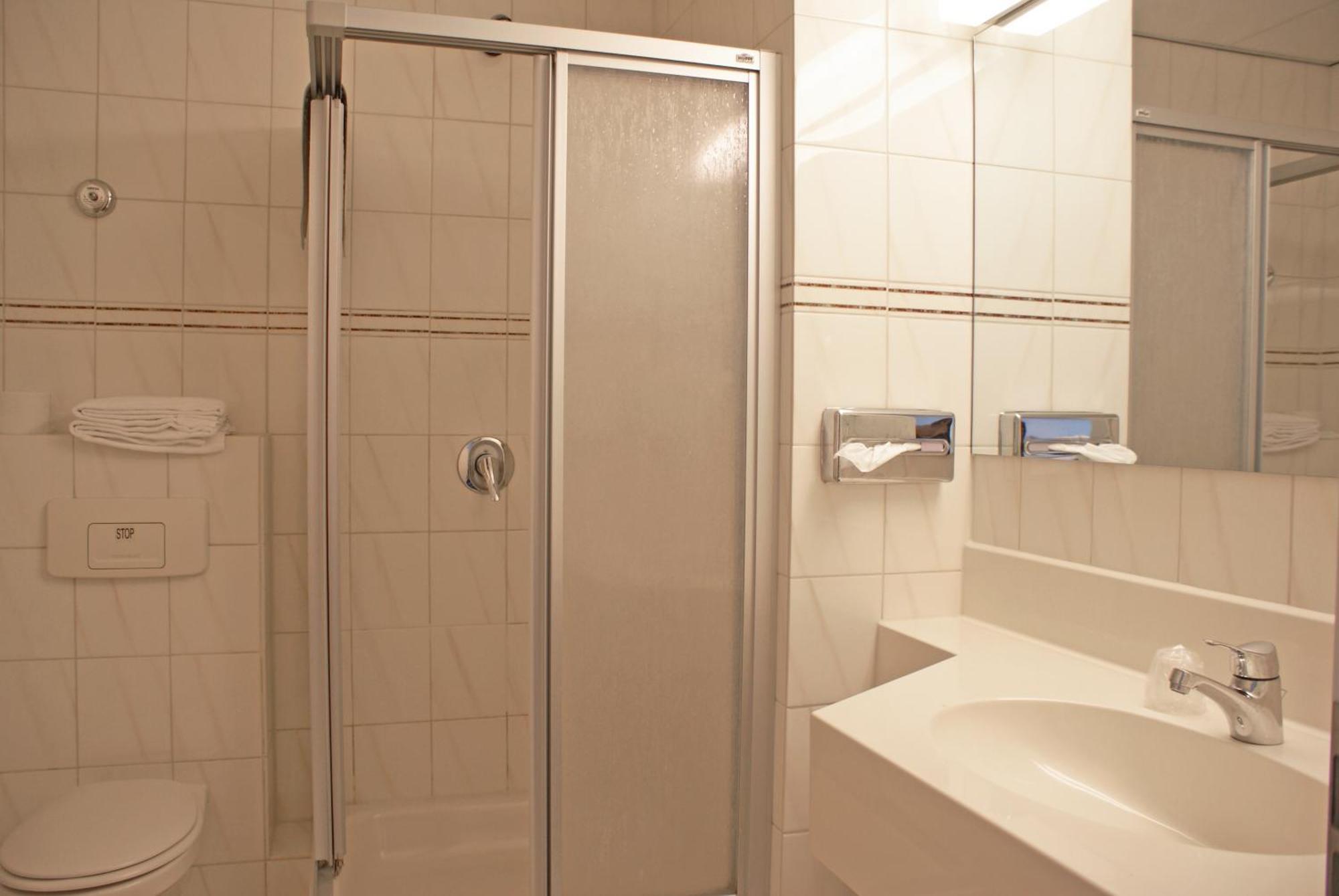 Chambre Double Standard avec Douche