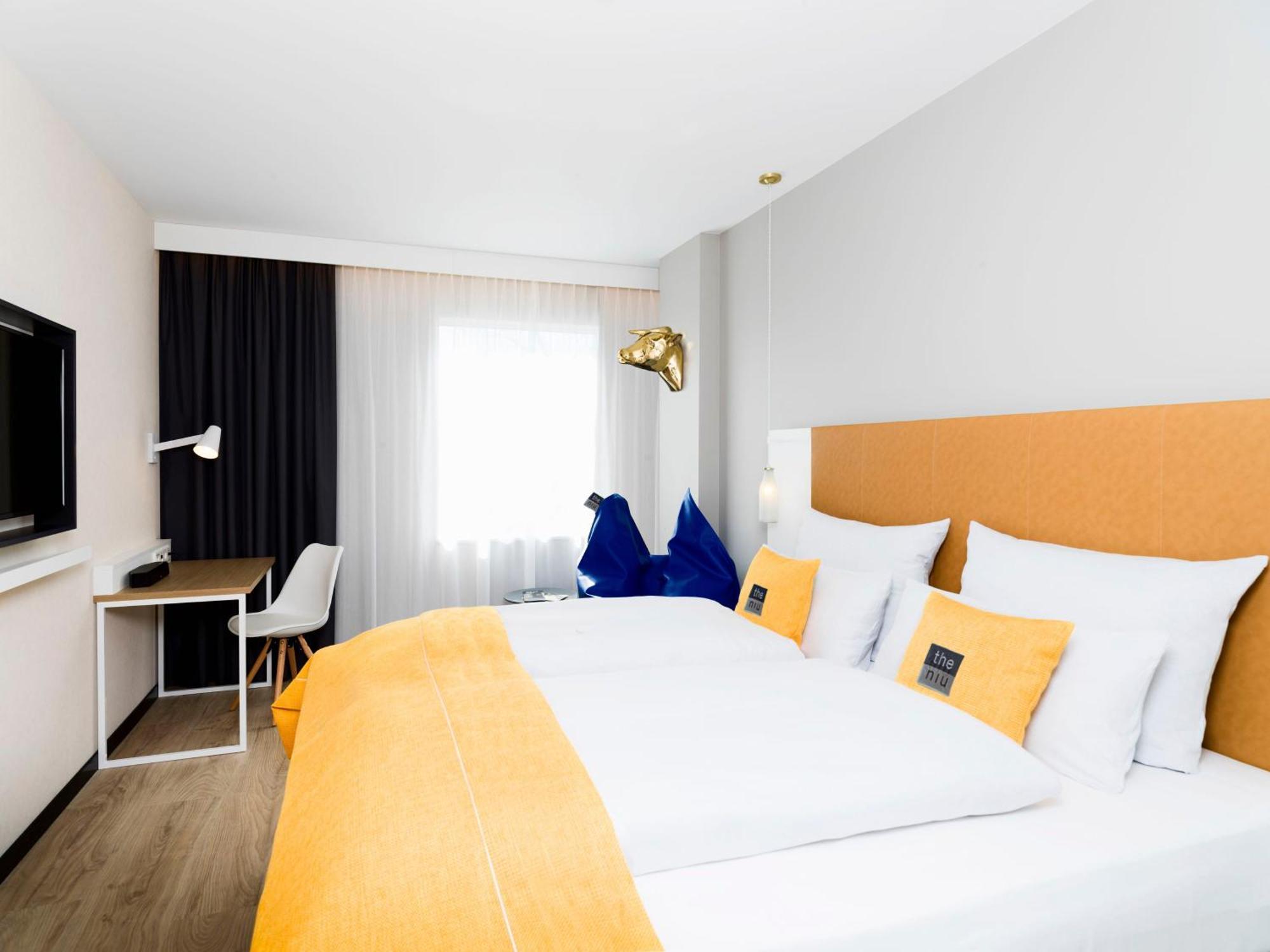 Standard Queen Room - Accessible