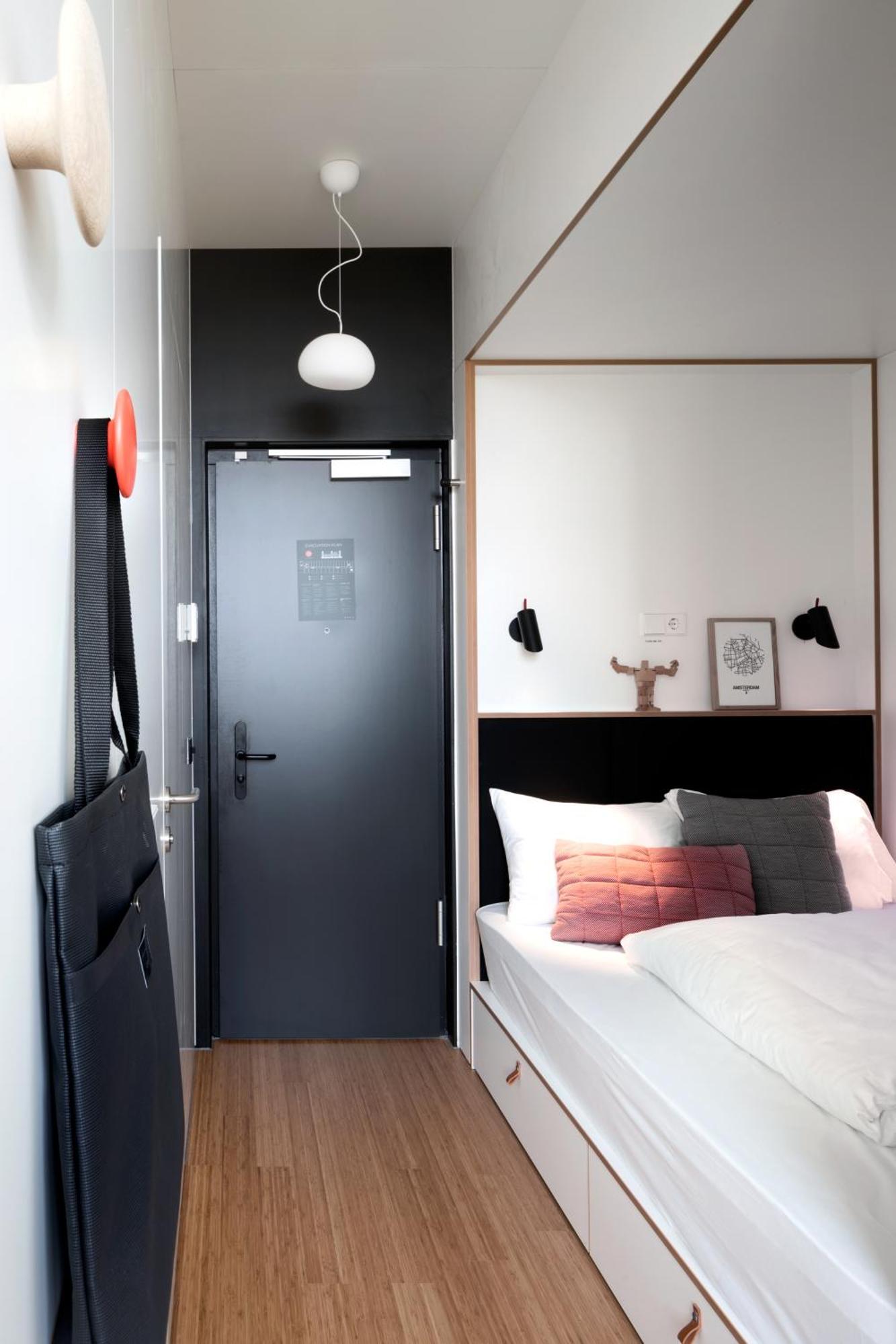 Double Room,1285113640:JPEG