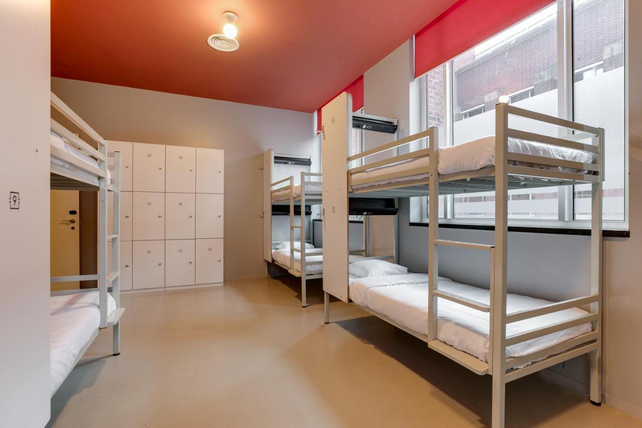 Bed 10-8 bed Mixed Dorm Shared facilities,1363930832:JPEG