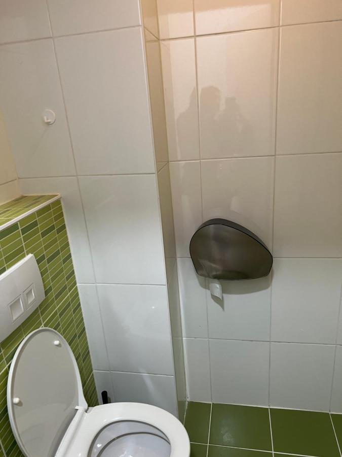 Basement Dreibettzimmer