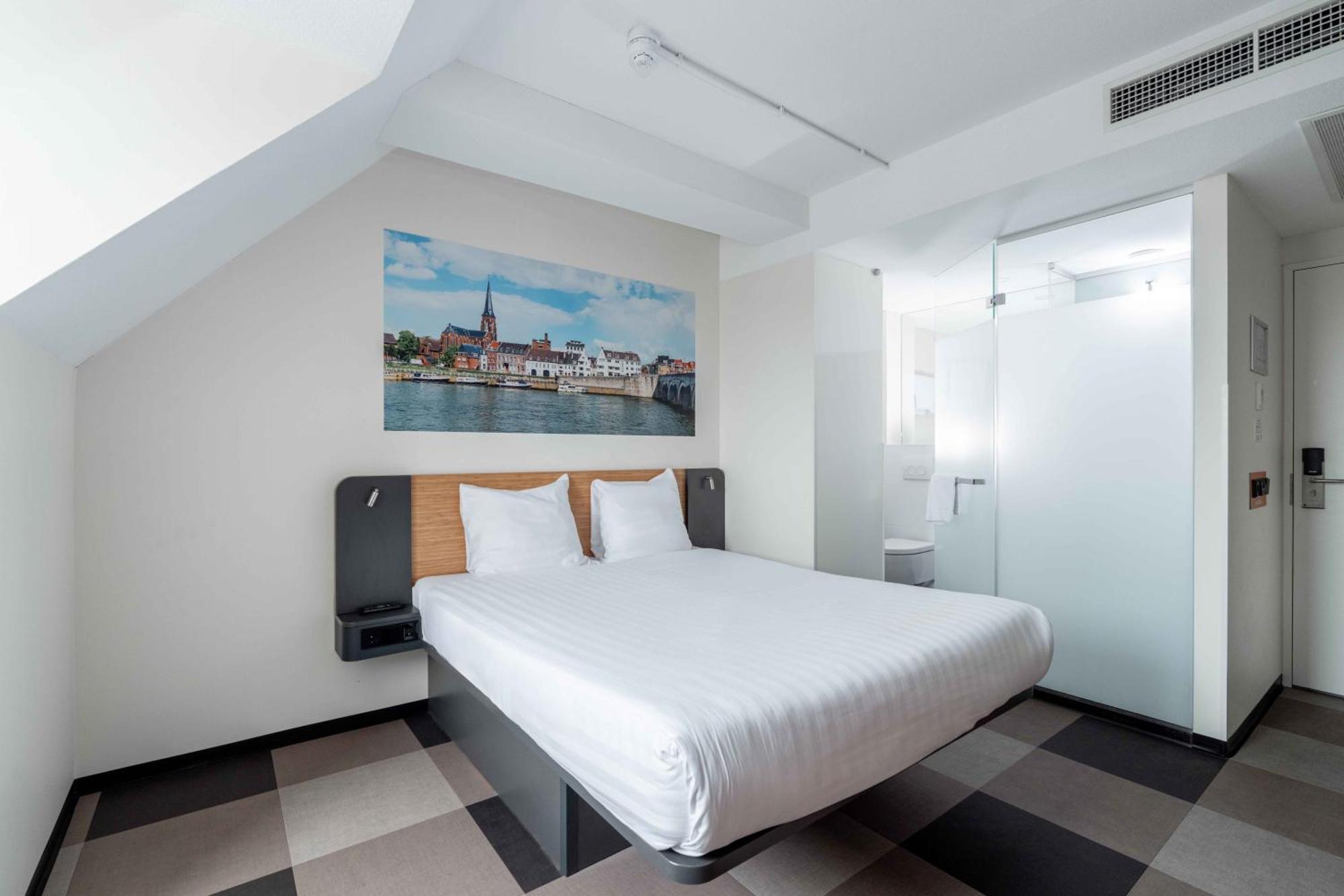 Deluxe Room,1499509258:JPEG