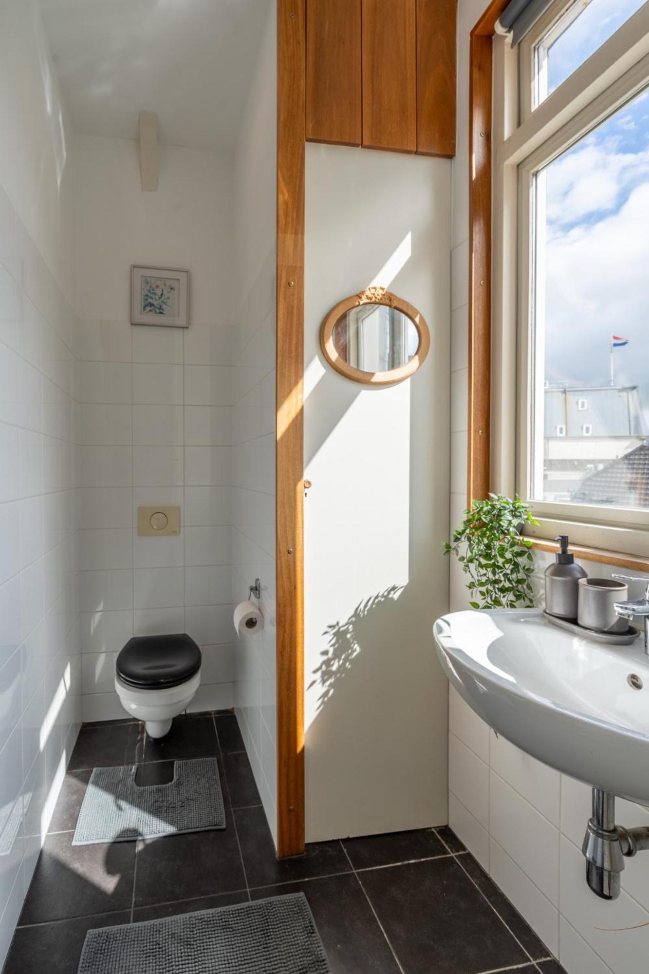 Queen Room with Shared Bathroom