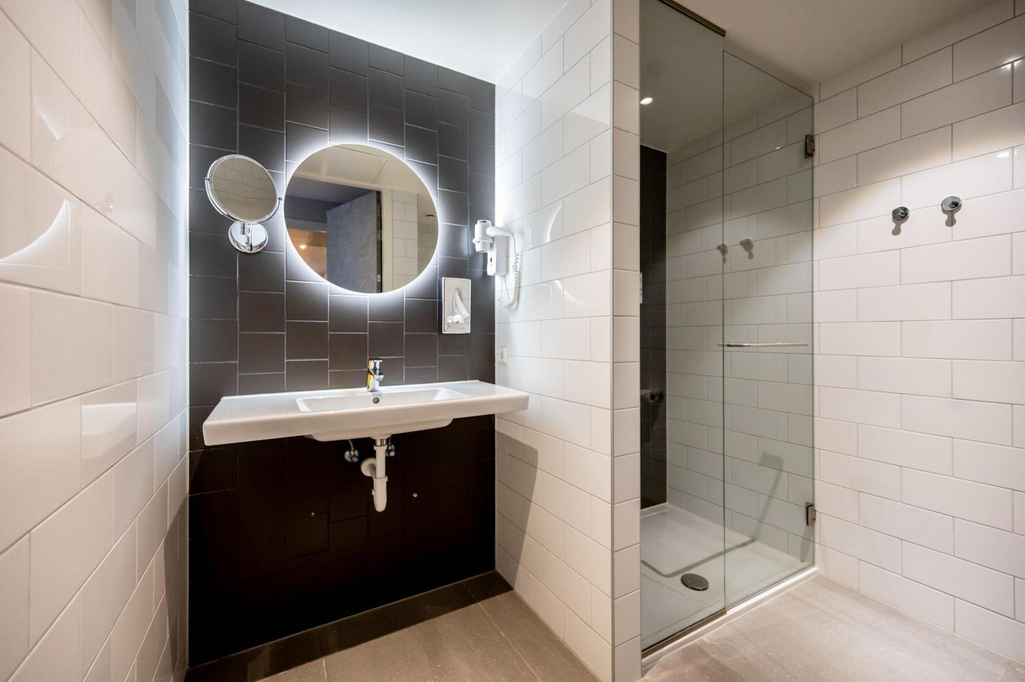 2-Bedroom Apartment XL,1578454022:JPEG