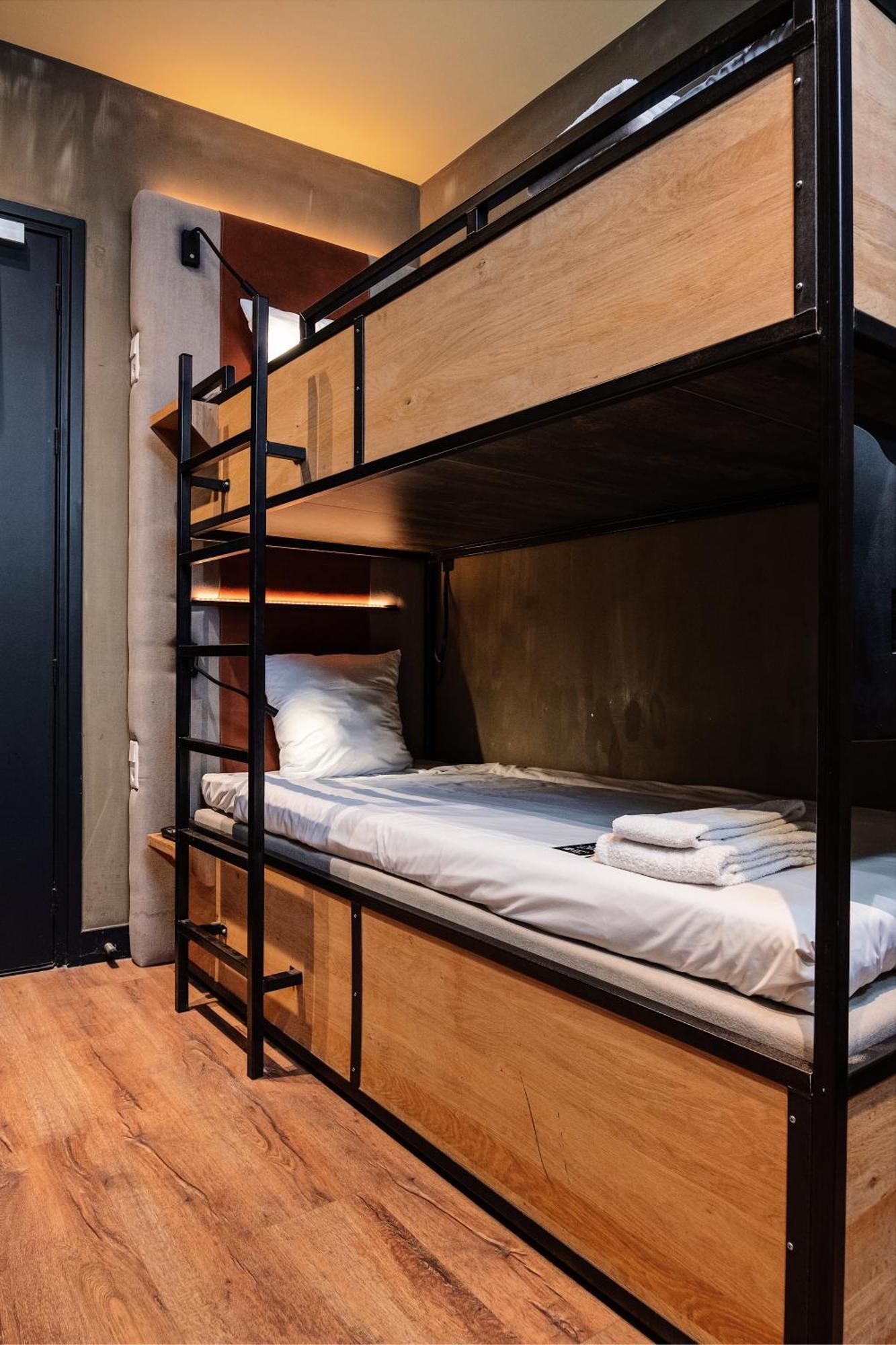 bunk,1600593648:JPEG