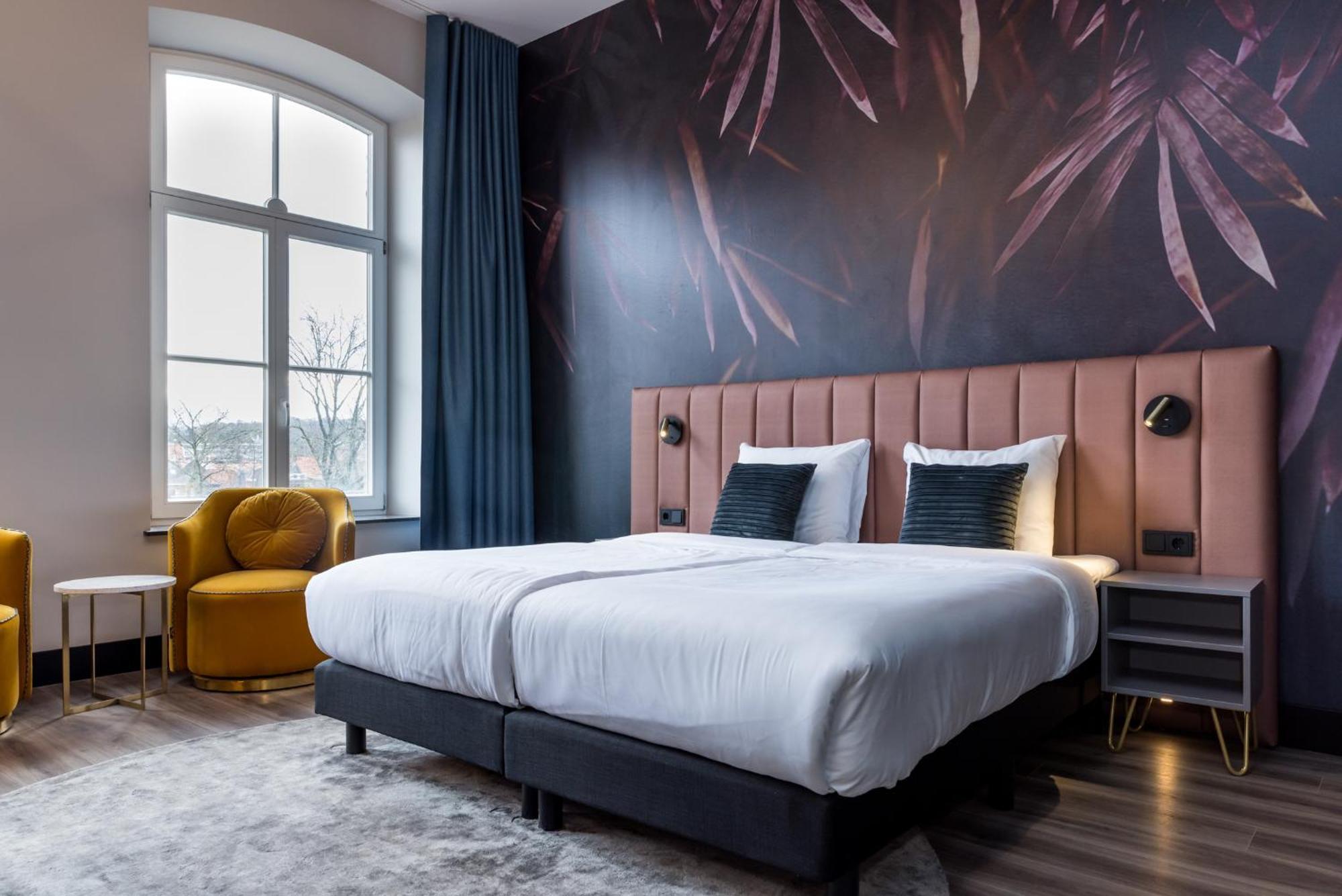 Classic Double Room with City View,1607670589:JPEG