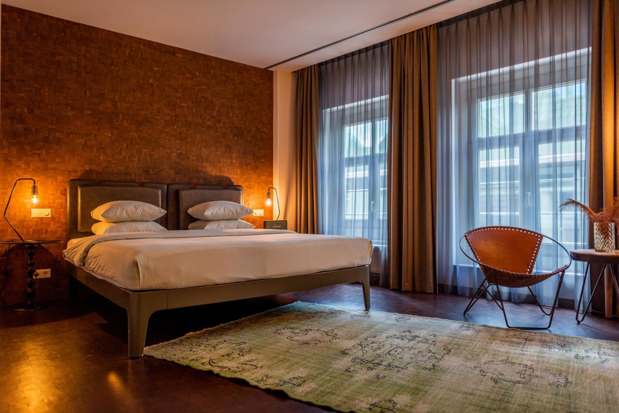Quarto Superior com Cama de Casal ou 2 de Solteiro