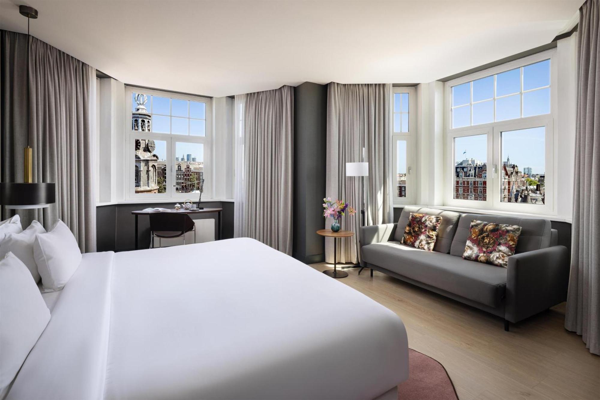 Suite Junior con vista y balcón