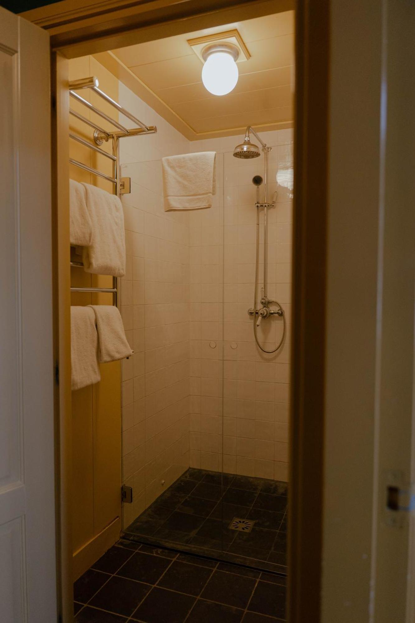Standard Double Room,1698410039:JPEG