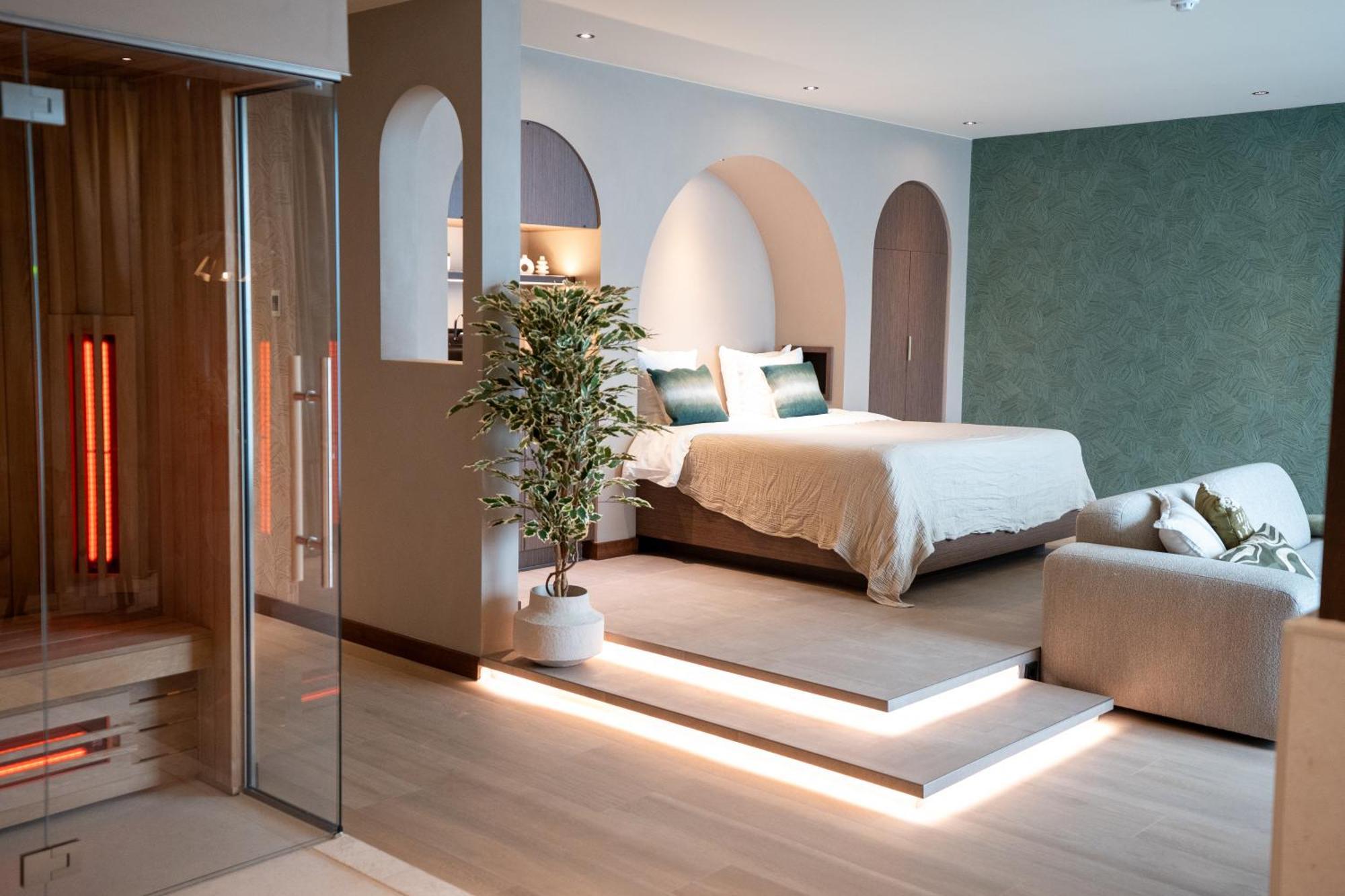 King Suite with Spa Bath