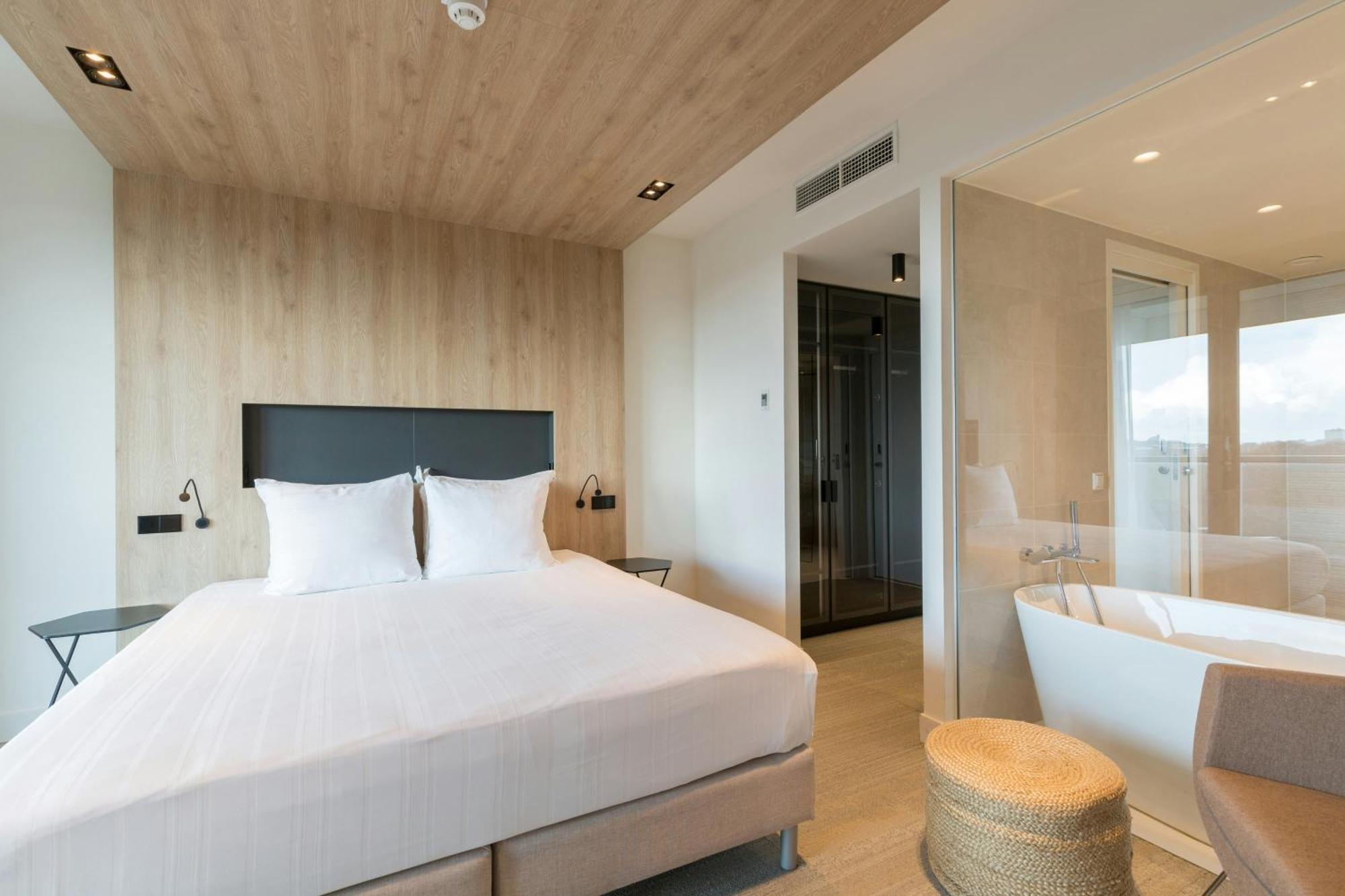 Suite Angolare con 1 Letto King-Size