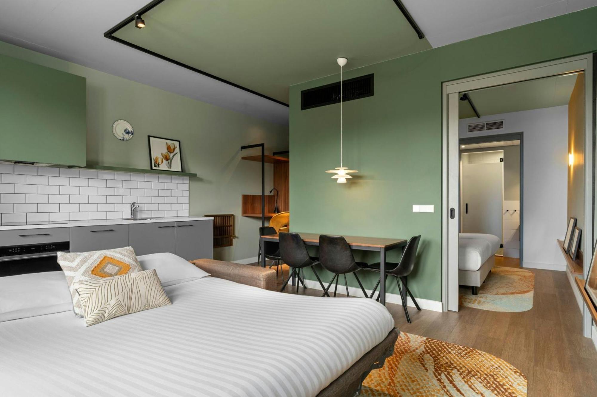 Family One-Bedroom Apartment with One King Bed and Sofa Bed