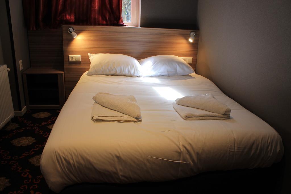 Quarto Duplo Standard
