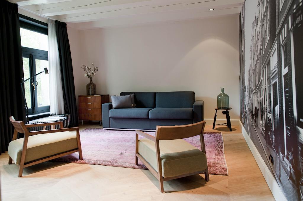 One-Bedroom Huidenstraat Suite