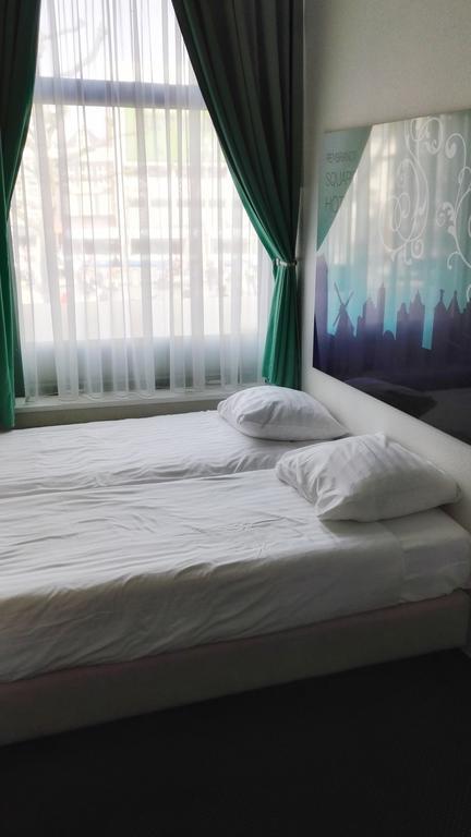 Quarto Quádruplo com Banheiro Compartilhado