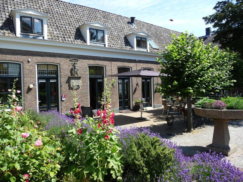 Tweepersoonskamer met Terras