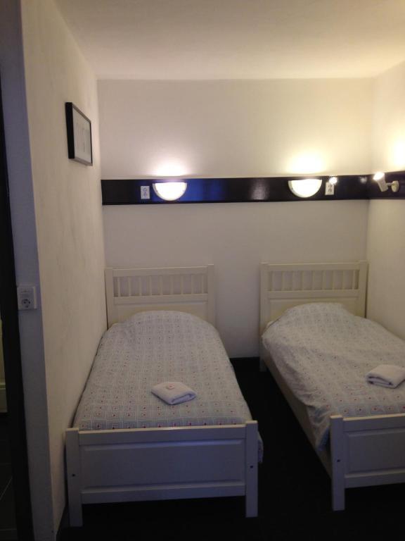 Standard Double or Twin Room with Shared Bathroom