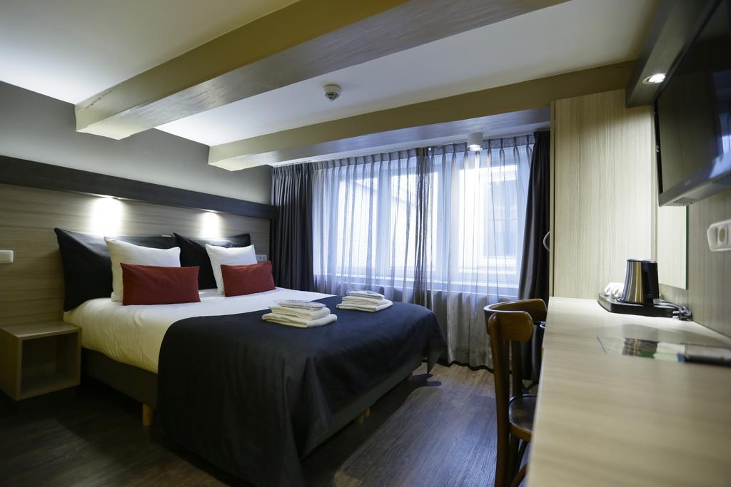 Quarto Duplo Standard