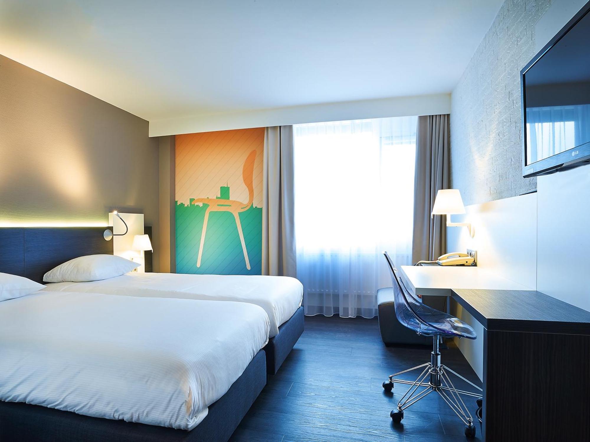 Standard Twin Room,943316407:JPEG