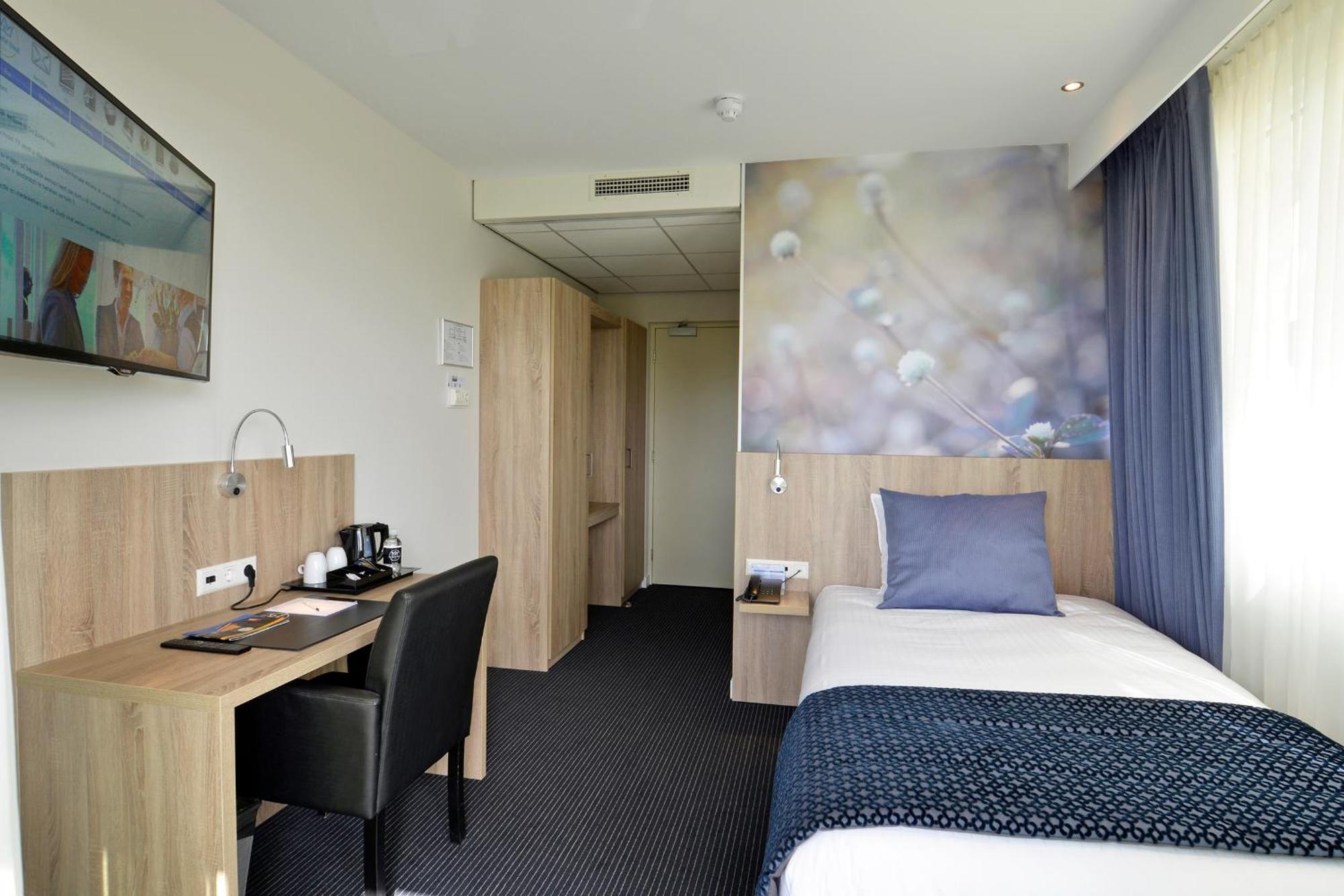 Single Room with Balcony