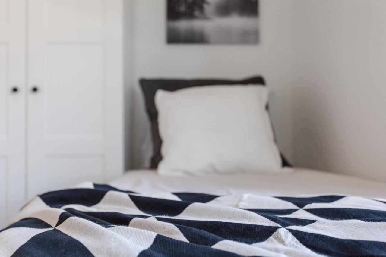 Kleines Zweibettzimmer