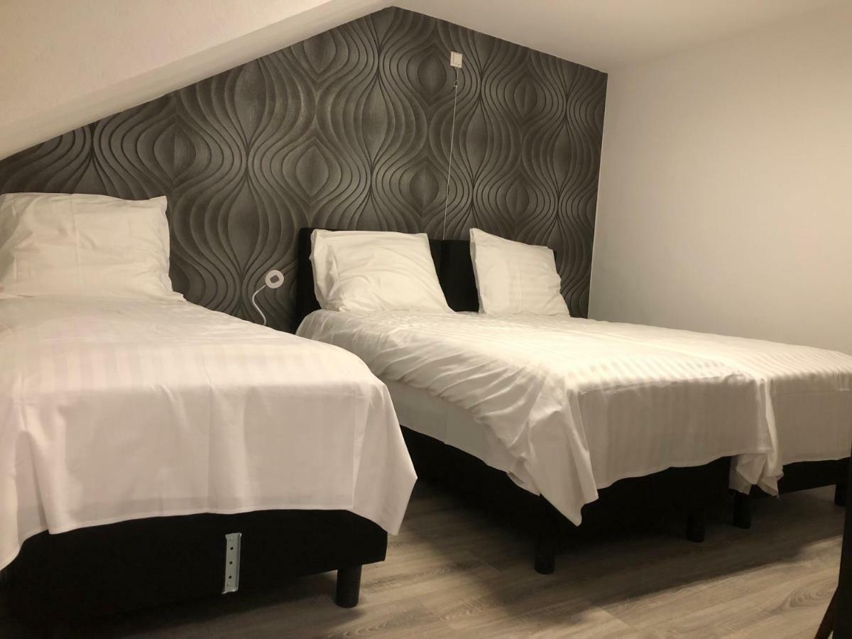 Comfort Triple Room with Shower