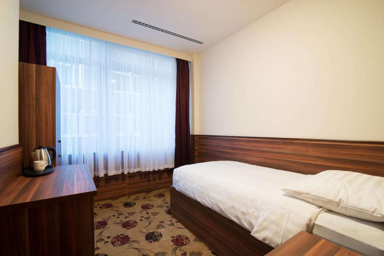 Quarto Individual com Banheiro Privativo