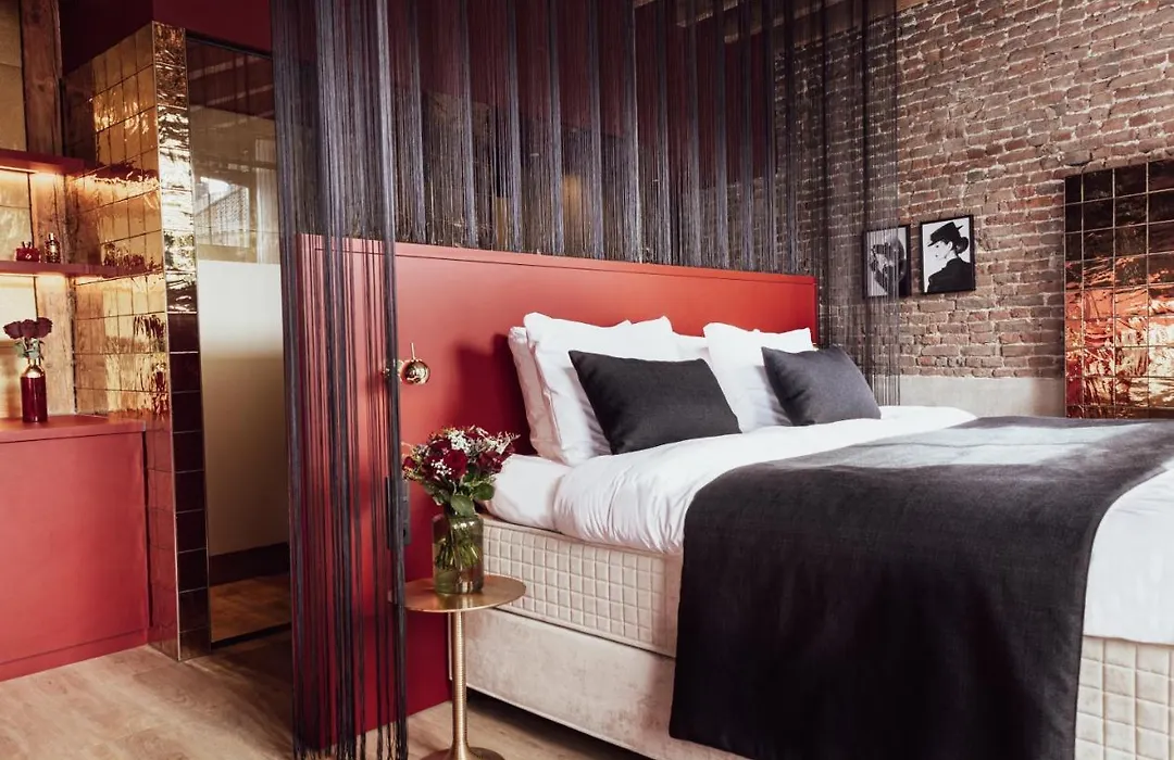 Cousins Boutique Hotel-1