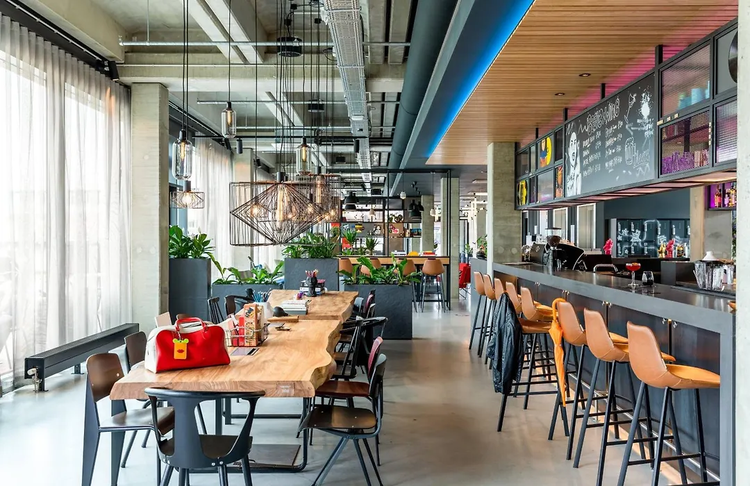 Moxy Utrecht-1