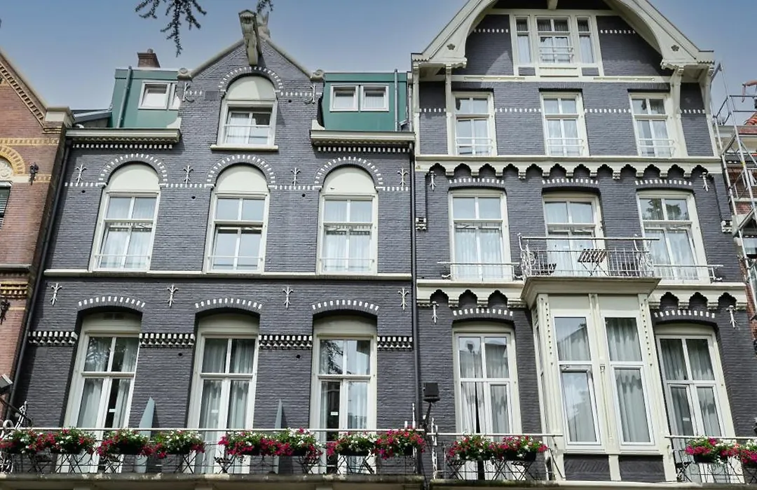 Huxley House-1