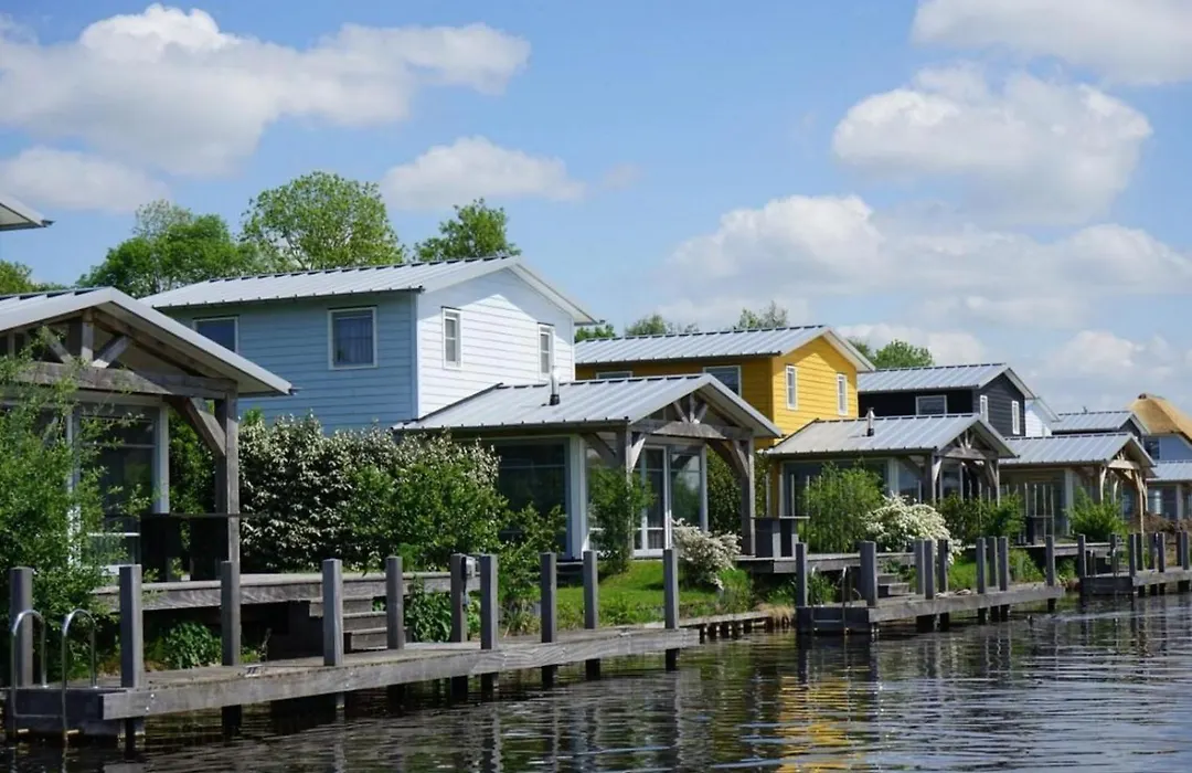 Waterresort Bodelaeke Giethoorn-1