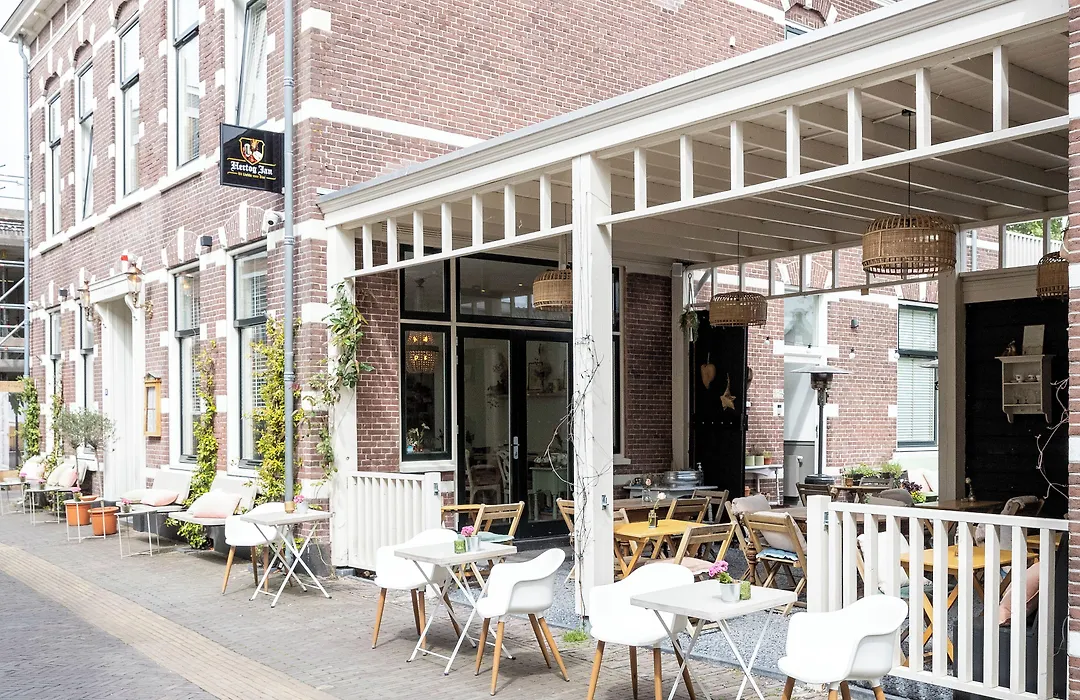 Boutique Hotel - de Stadsherberg Alphen-1