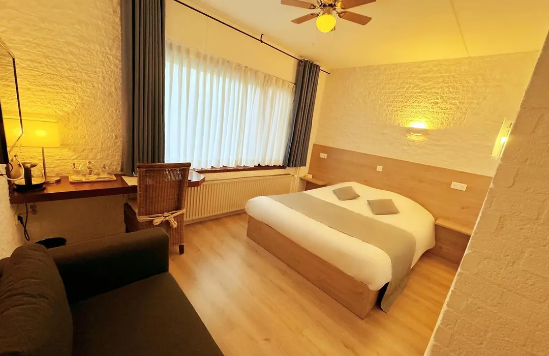 Hotel Dordrecht-1