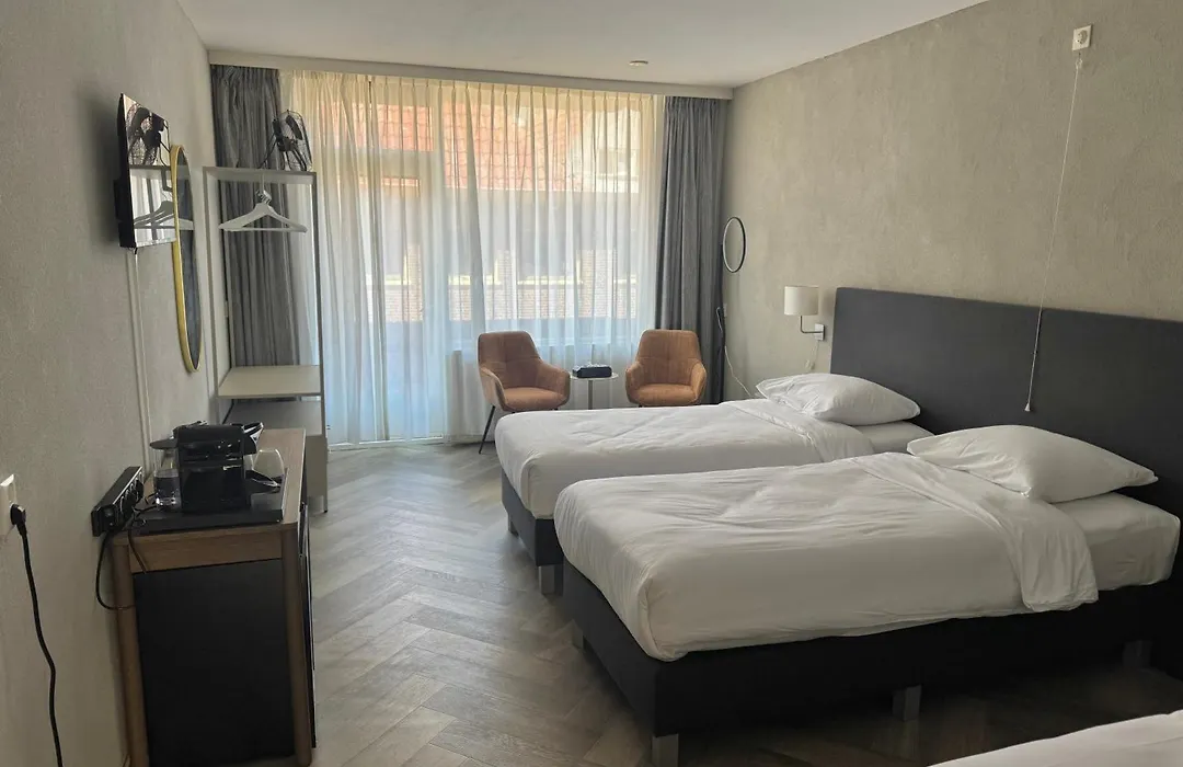 Hotel Mayflower-1