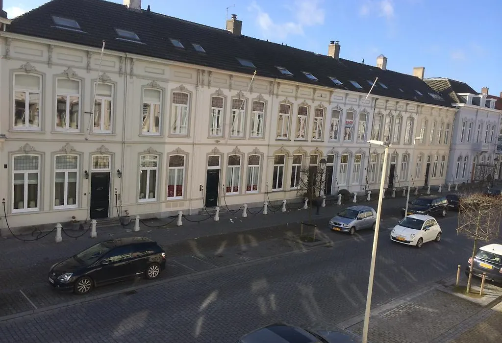Hotel De Blauwe Vogel-1