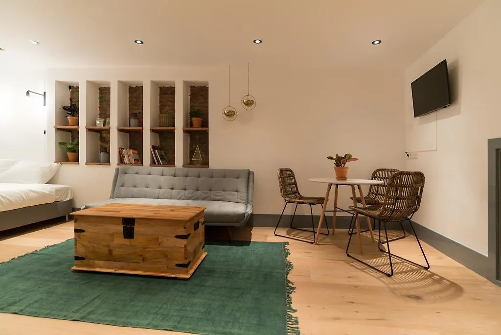 Saint Claire Studio-1