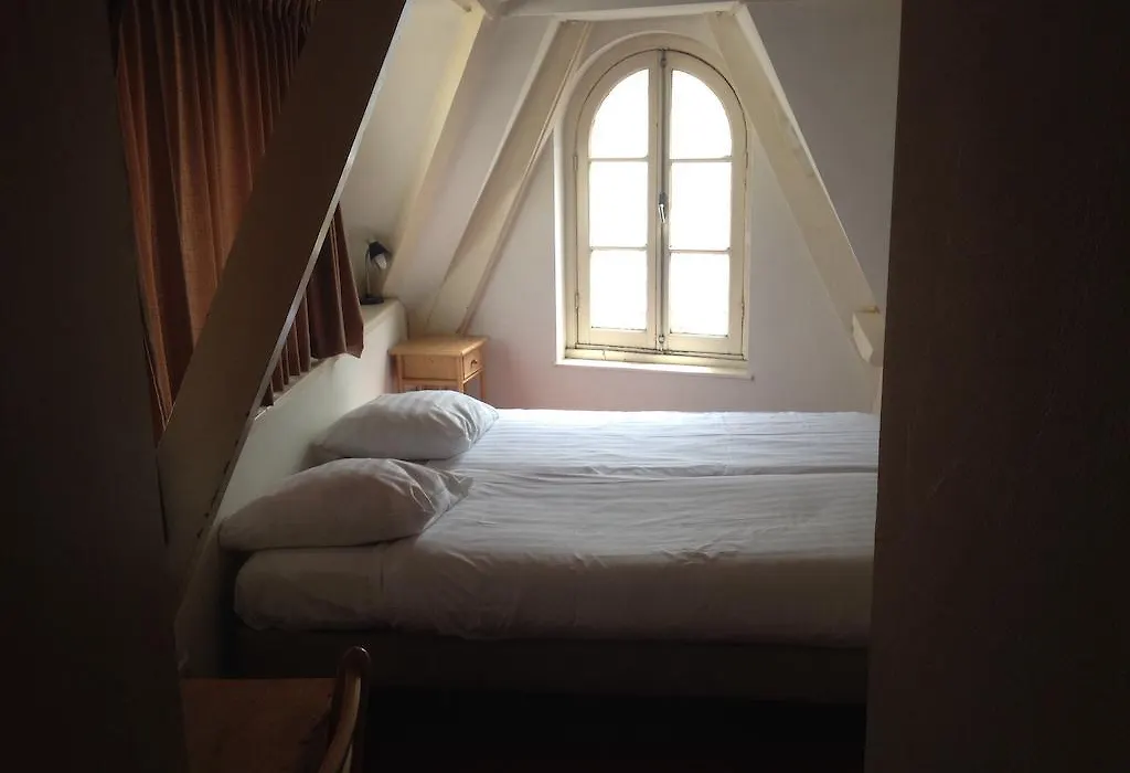 Budget Season Star Hotel-1