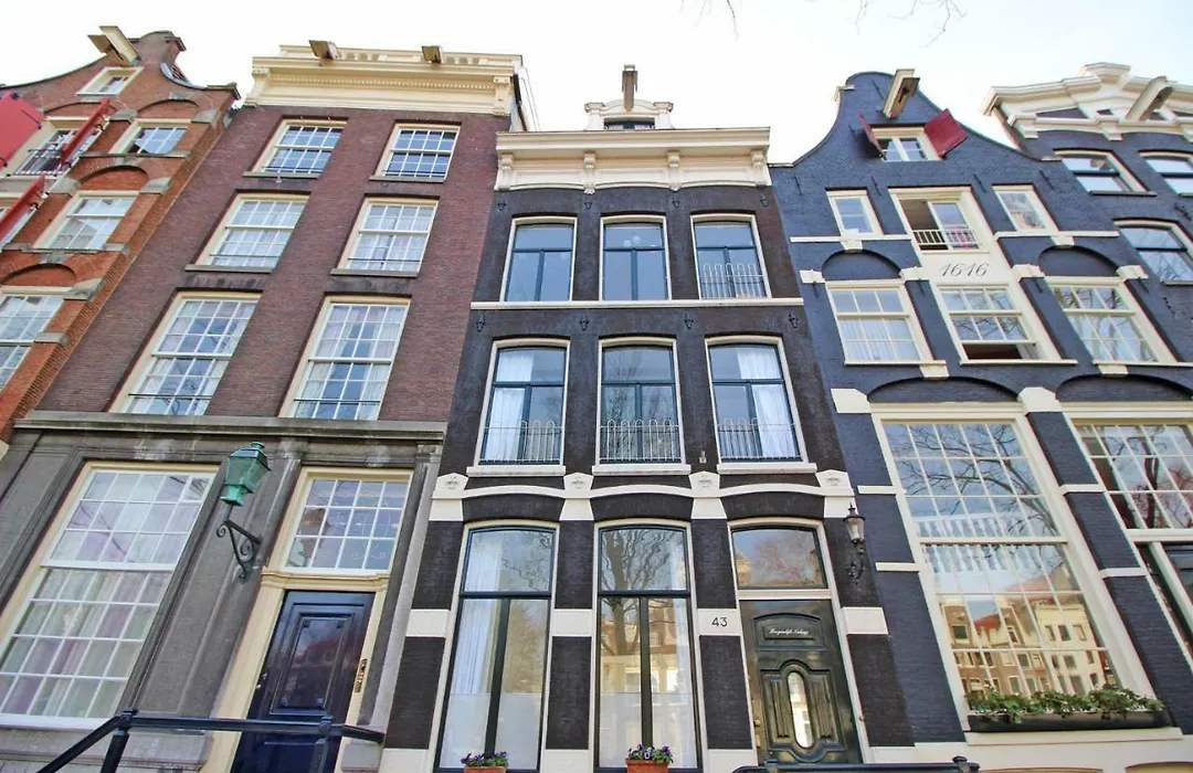 Cozy Jordaan Canalhouse Near Anne Frank House-1