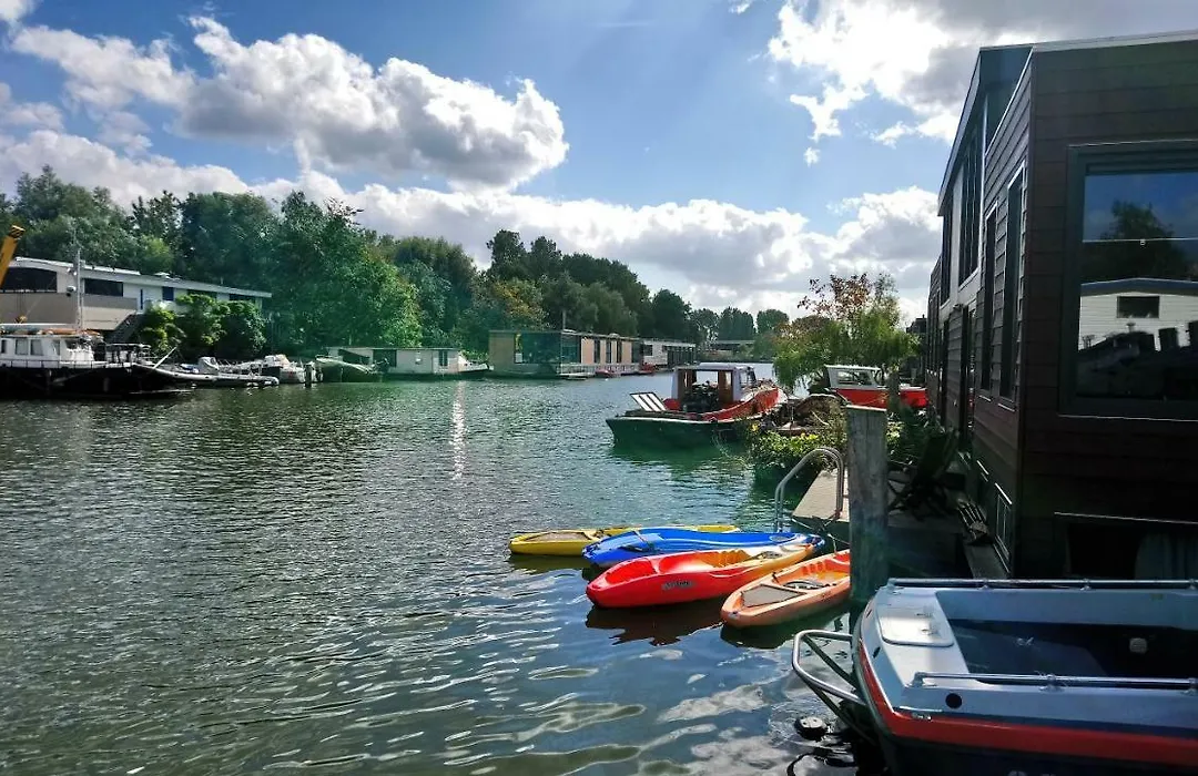 Houseboat Vliegenbos-1