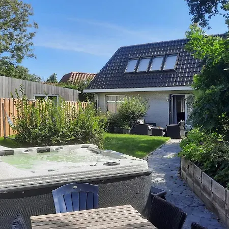Have a nice stay! - Holiday Home de Witte Raaf with garden&hottub-2