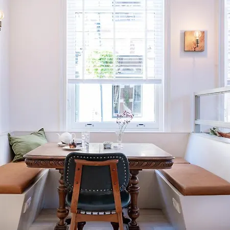 Boutique Hotel - de Stadsherberg Alphen-3