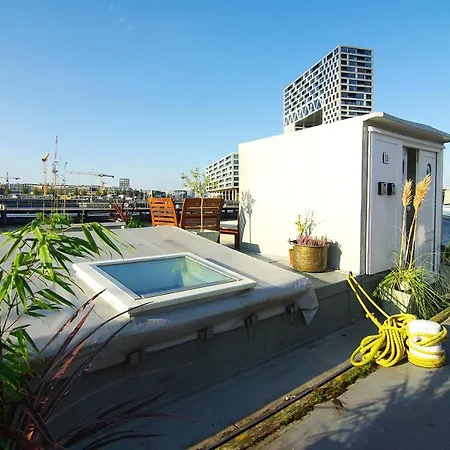 Eco Houseboat-2
