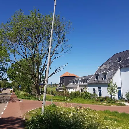 Luxury Home With Garden - 20 Bike Minutes To City Center-3